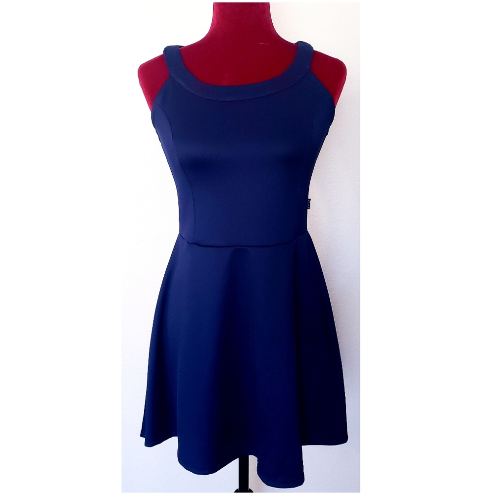 Redgirl Dress - Picture 2 of 3